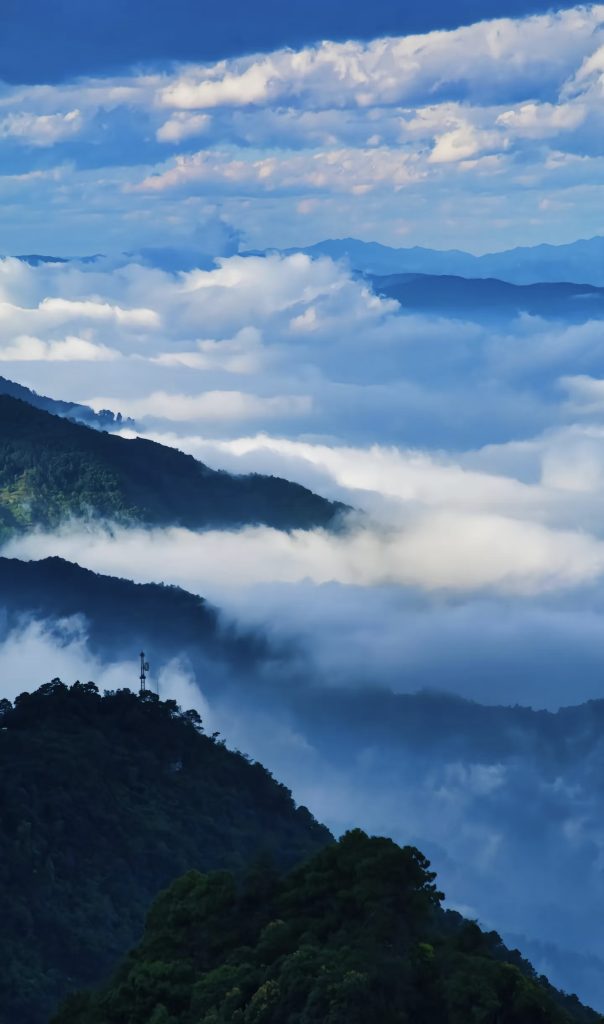Sunrise over sea of clouds in Ailao Mountain Yunnan