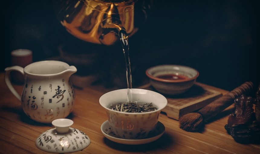 Bringing Pu-erh Tea as a Souvenir from Yunnan